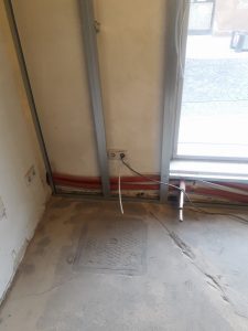 Eiserner Deckel im Boden